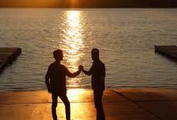 Kisah Inspiratif Tentang Arti Kata Sahabat Sejati (Cuplikan Kisah Novel Bidadari Untuk Dewa) Kisah Inspiratif Tentang Arti Kata Sahabat Sejati (Cuplikan Kisah Novel Bidadari Untuk Dewa)