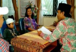 Cerita Mualaf Cilik 8 Tahun Mengucap Dua Kalimat Syahadat Cerita Mualaf Cilik 8 Tahun Mengucap Dua Kalimat Syahadat